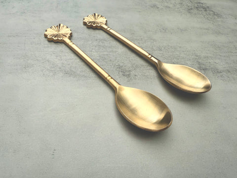 Brass Bloom dessert spoon set with floral handle design side