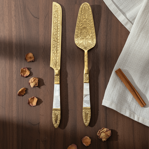 Brass cake serving set - Aurevaa